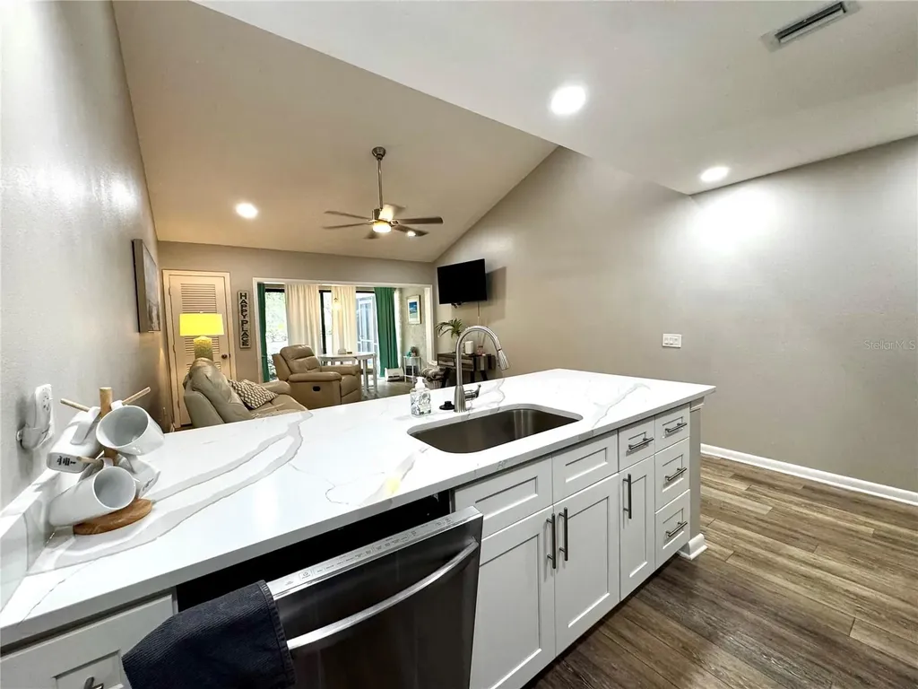 4707 Winslow Beacon Sarasota FL 34235