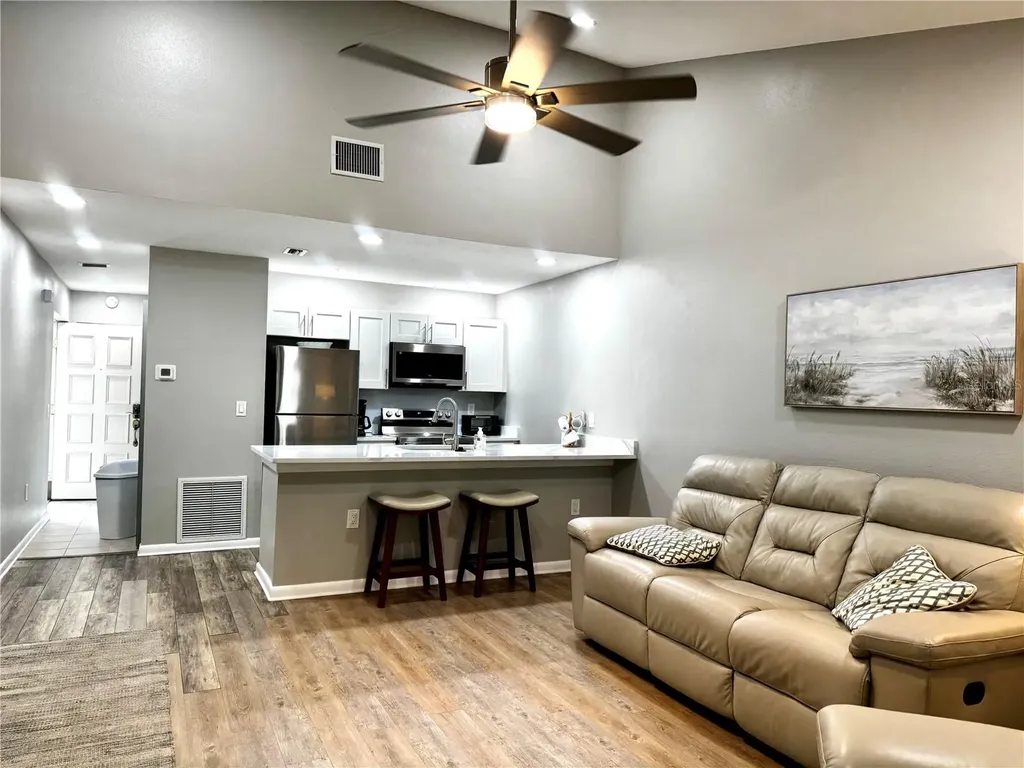 4707 Winslow Beacon Sarasota FL 34235