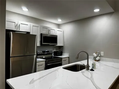 4707 Winslow Beacon Sarasota FL 34235