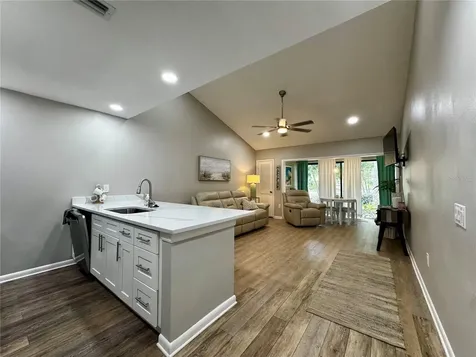 4707 Winslow Beacon Sarasota FL 34235