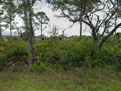 15230 Tivoli Avenue Port Charlotte FL 33953