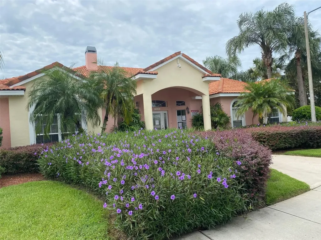 1237 S Beach Circle Kissimmee FL 34746