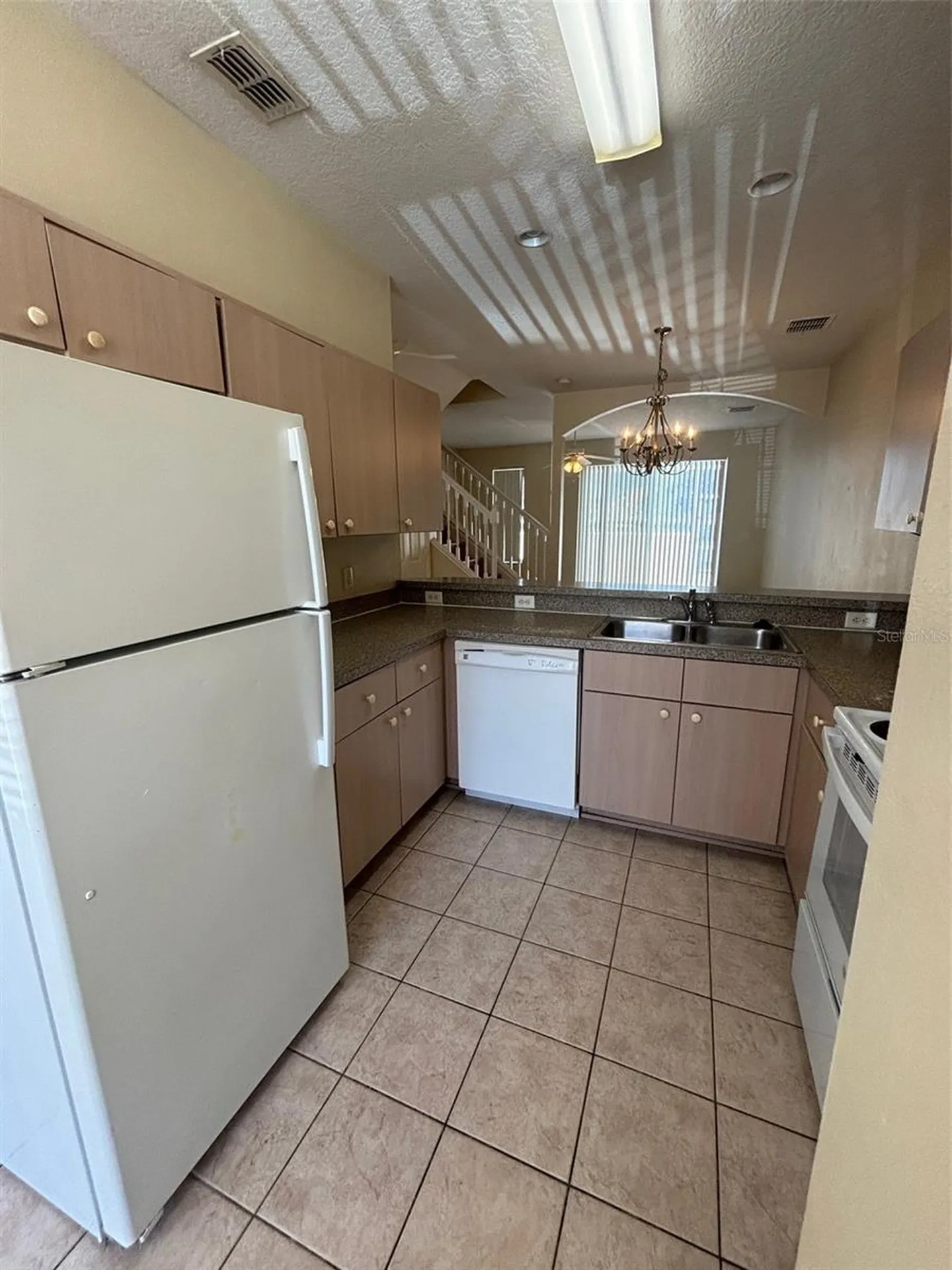1237 S Beach Circle Kissimmee FL 34746