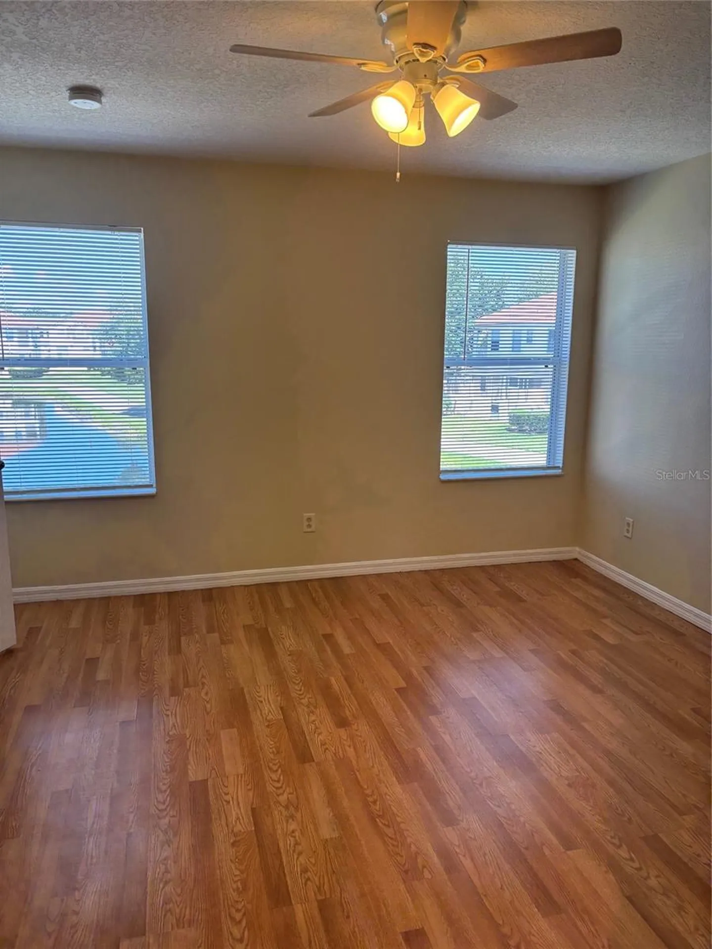 1237 S Beach Circle Kissimmee FL 34746