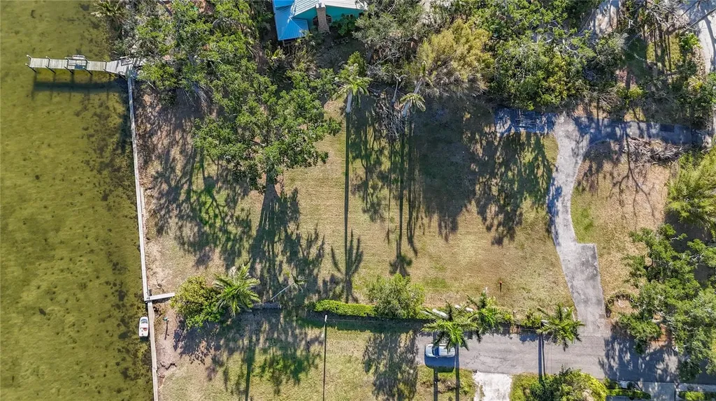 408 31st Street NW Bradenton FL 34205