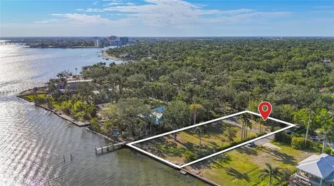 408 31st Street NW Bradenton FL 34205
