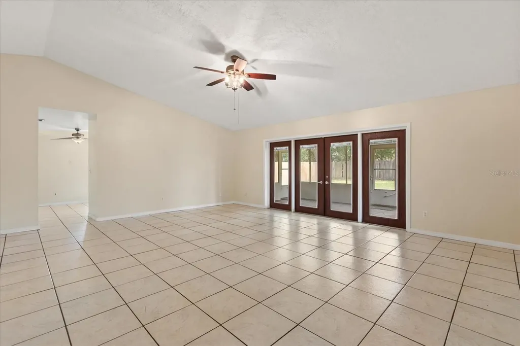 9466 Cannon Drive Orlando FL 32817