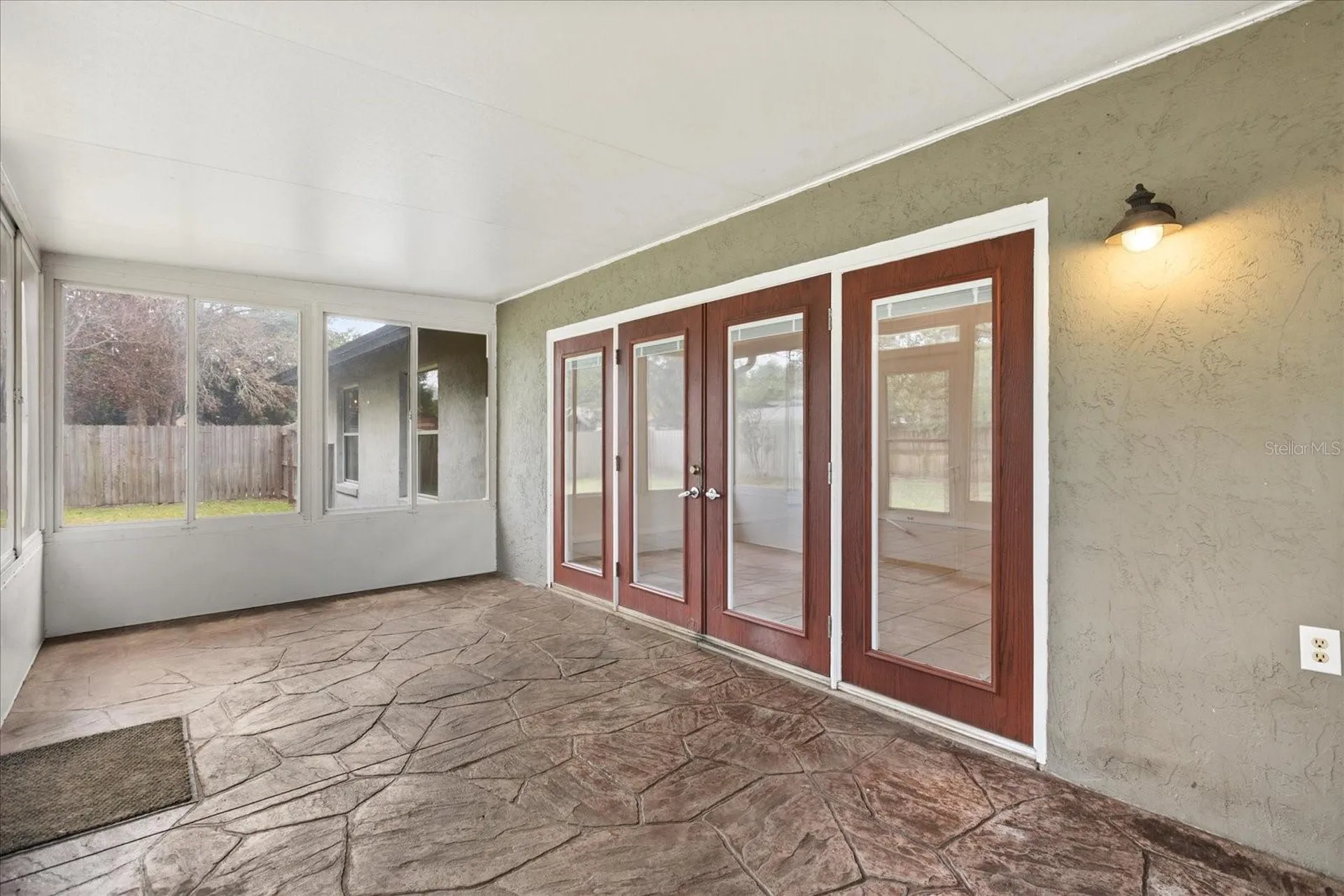 9466 Cannon Drive Orlando FL 32817