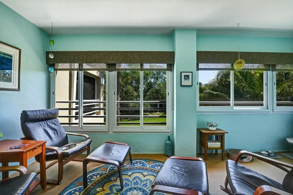 8352 Meadowbrook Drive Seminole FL 33777