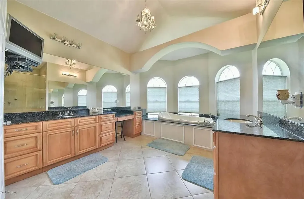 6190 W Highway 326 Ocala FL 34482
