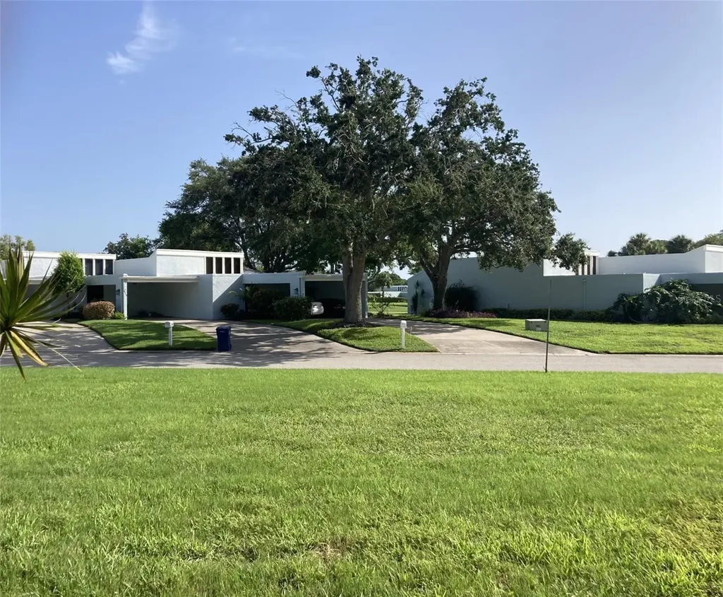 6114 43rd Street W Bradenton FL 34210