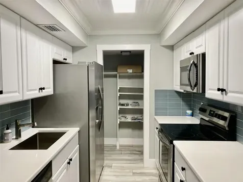 6114 43rd Street W Bradenton FL 34210