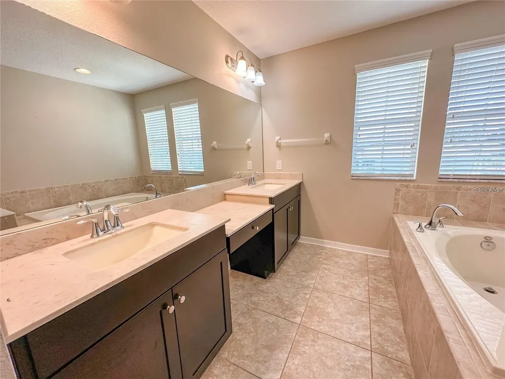8979 39th Street Circle E Parrish FL 34219