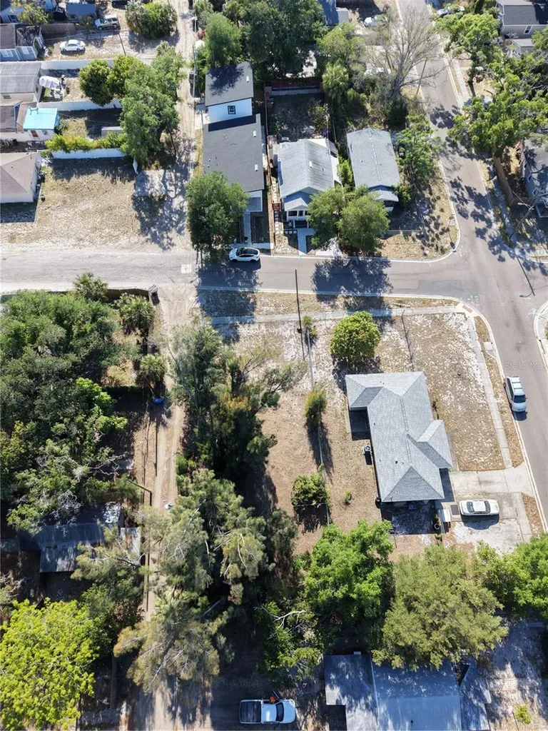 14TH Avenue S St Petersburg FL 33711