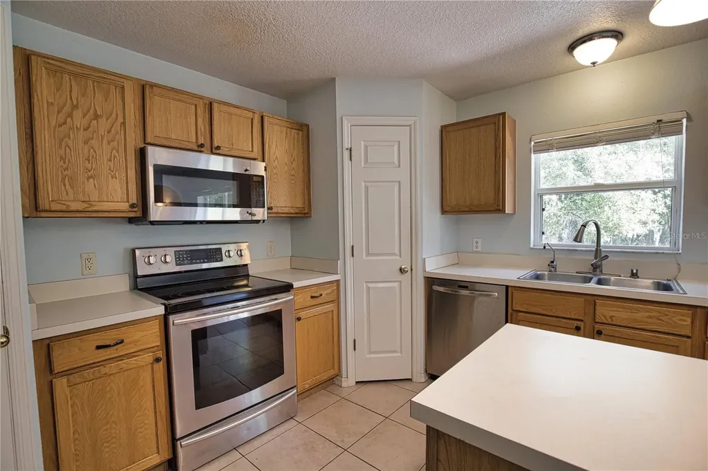 3240 Taunton Avenue North Port FL 34286