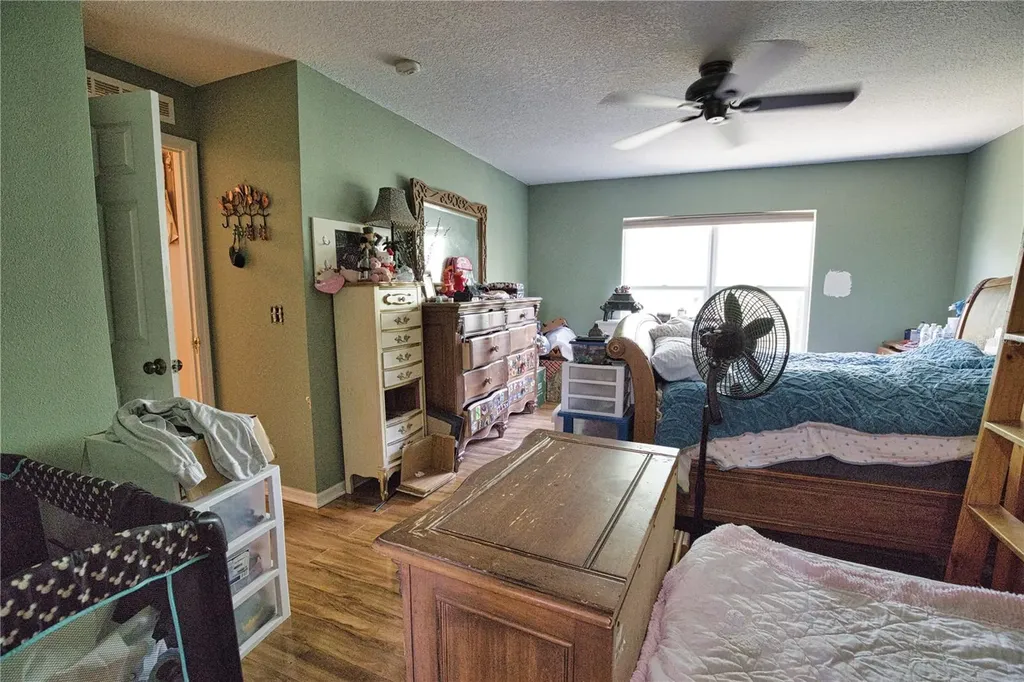 3240 Taunton Avenue North Port FL 34286