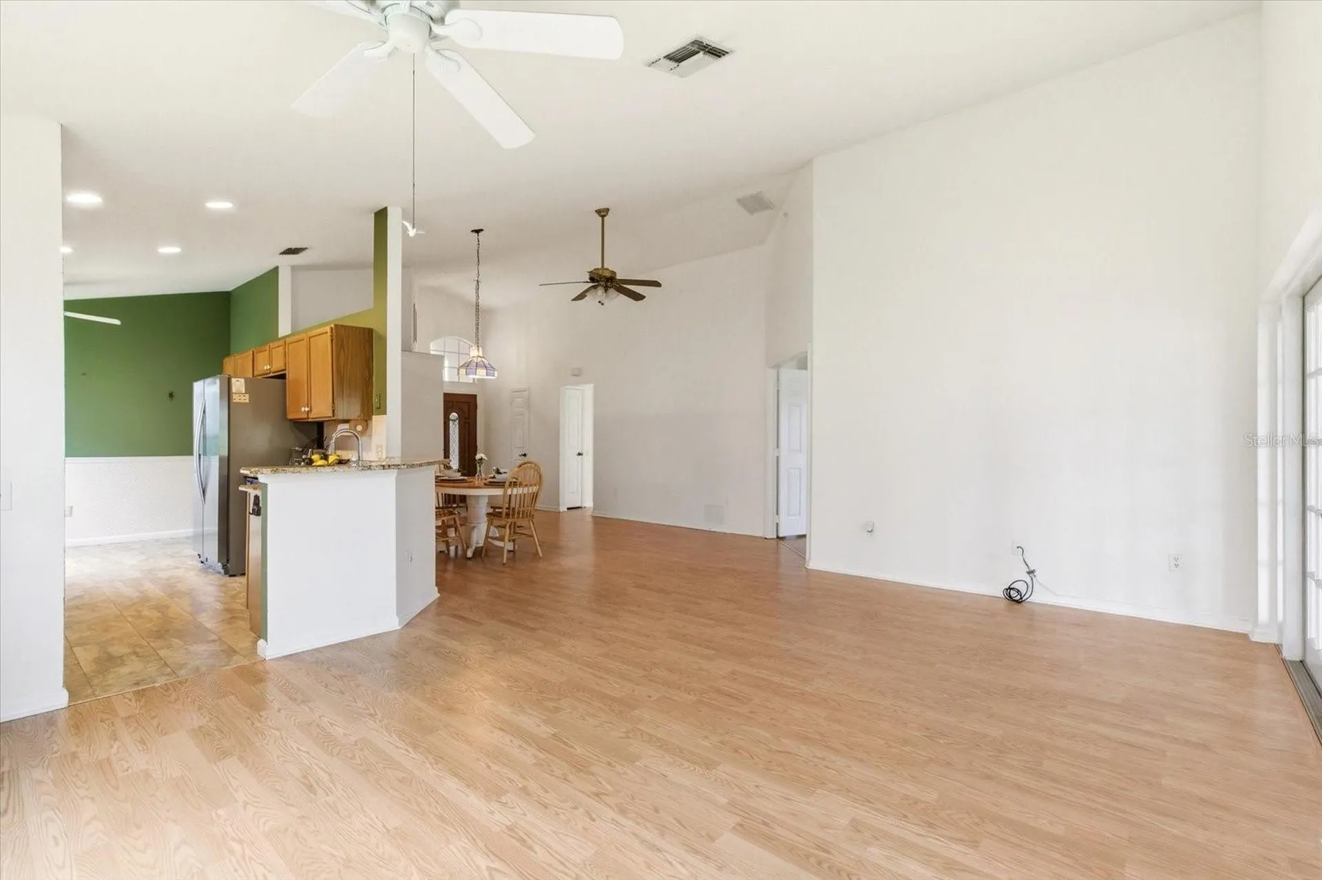 3305 Santa Monica Drive Orlando FL 32822