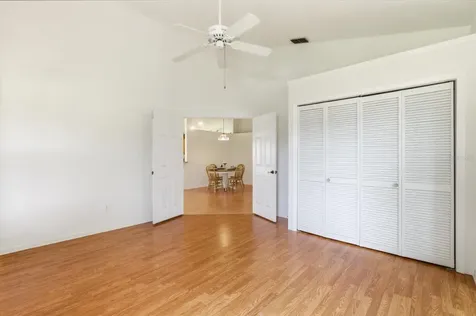 3305 Santa Monica Drive Orlando FL 32822