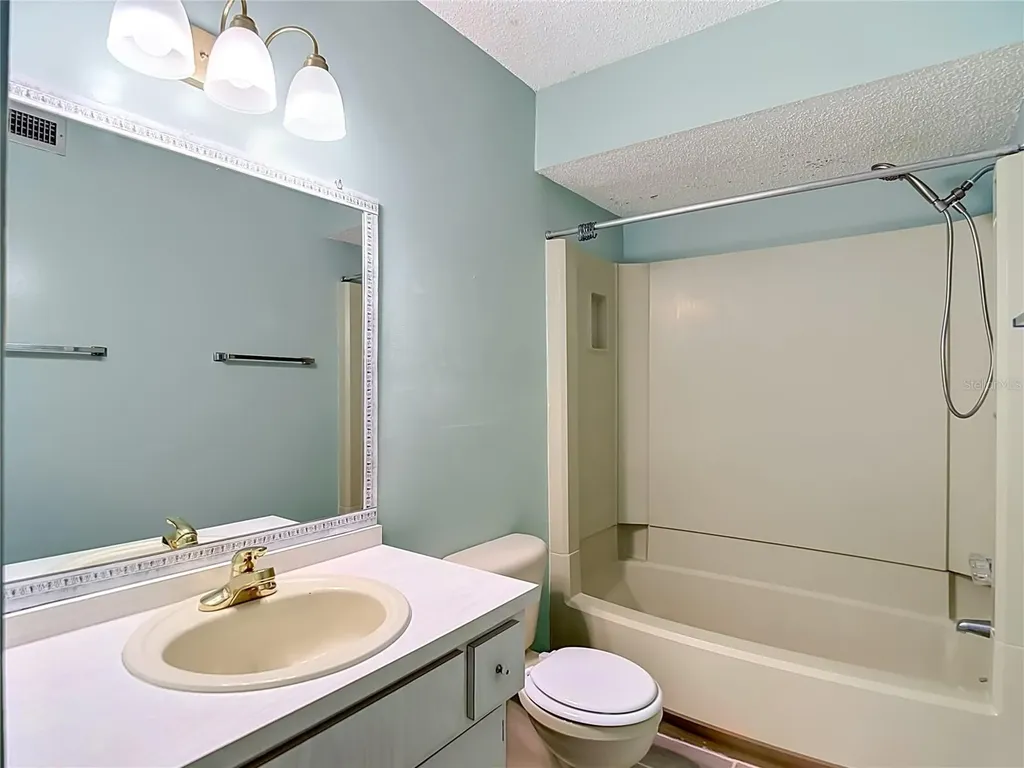11132 Pembridge Court Port Richey FL 34668