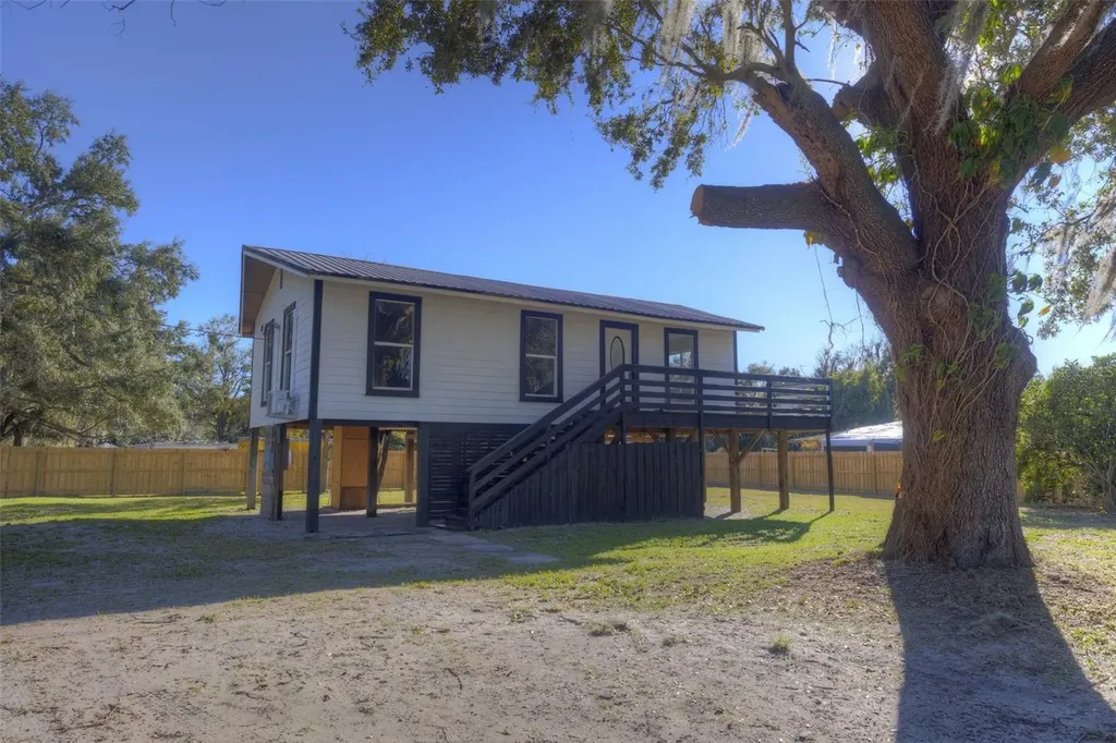 805 E Mcdonald Road Plant City FL 33567