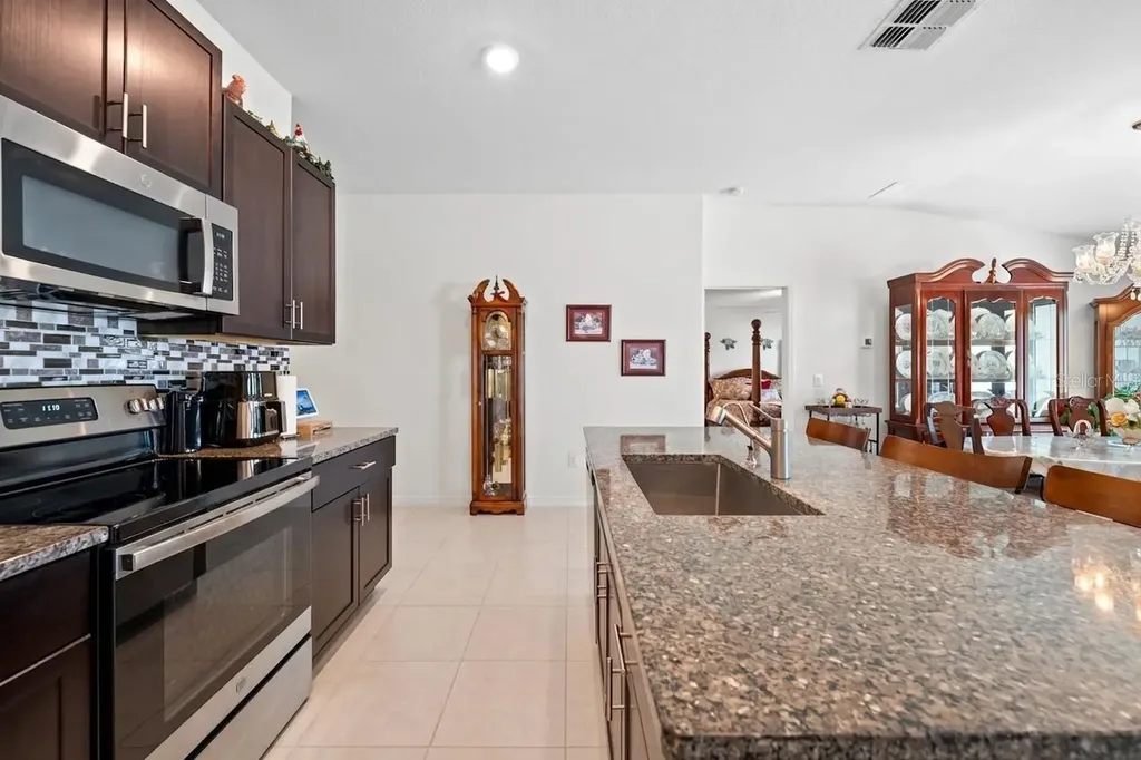 13383 Great Plains Drive Riverview FL 33579