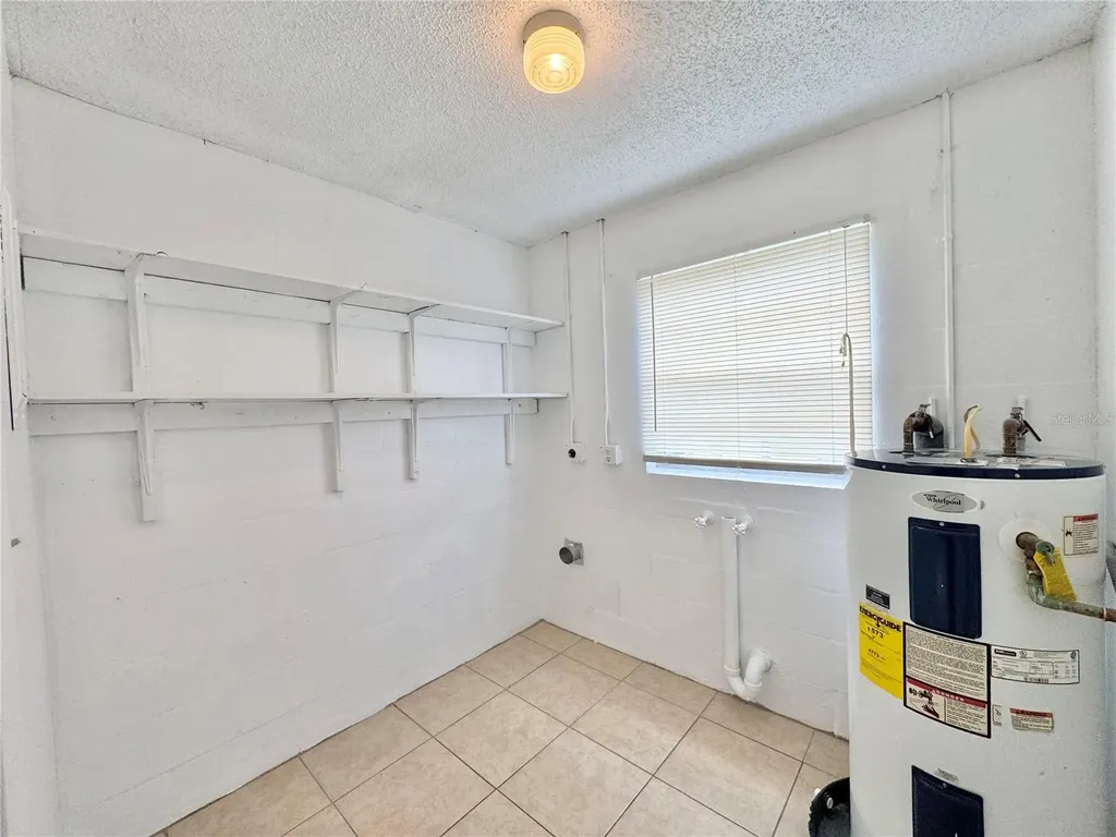 2575 Elm Avenue Lake Wales FL 33898
