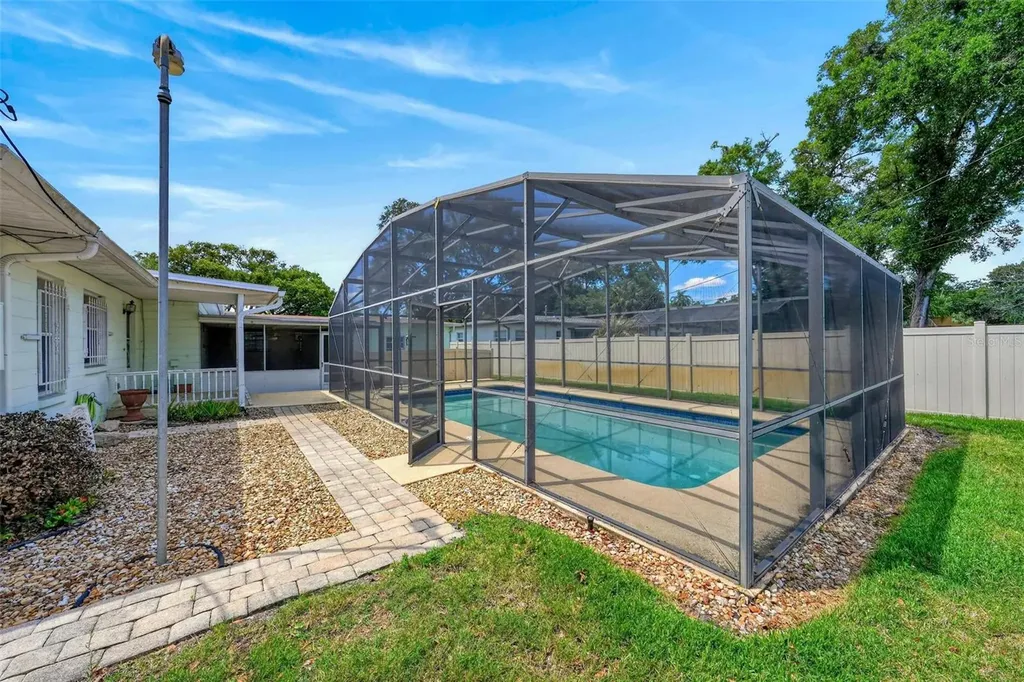 2501 Nancy Street Orlando FL 32806