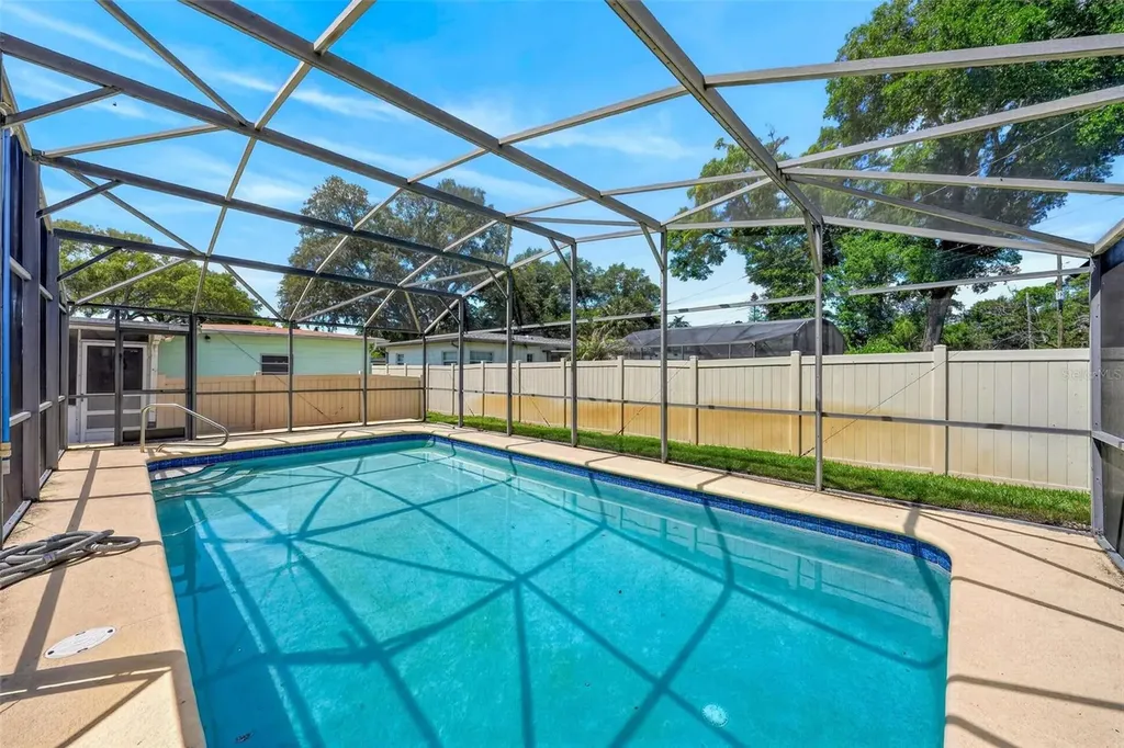 2501 Nancy Street Orlando FL 32806