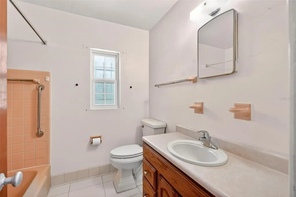 2501 Nancy Street Orlando FL 32806