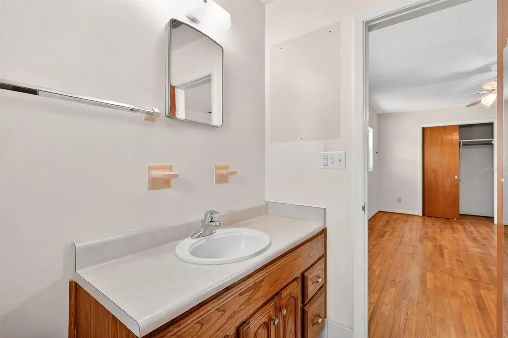 2501 Nancy Street Orlando FL 32806