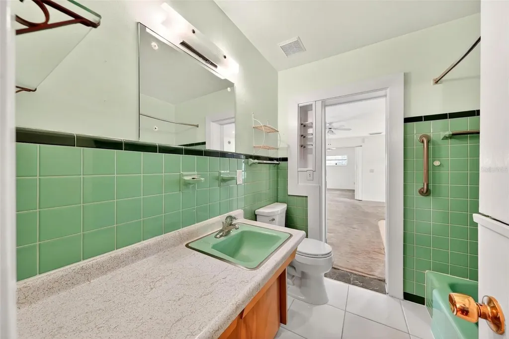 2501 Nancy Street Orlando FL 32806