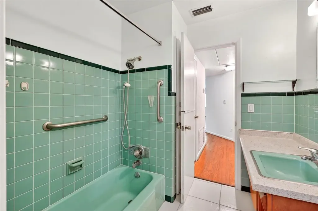 2501 Nancy Street Orlando FL 32806