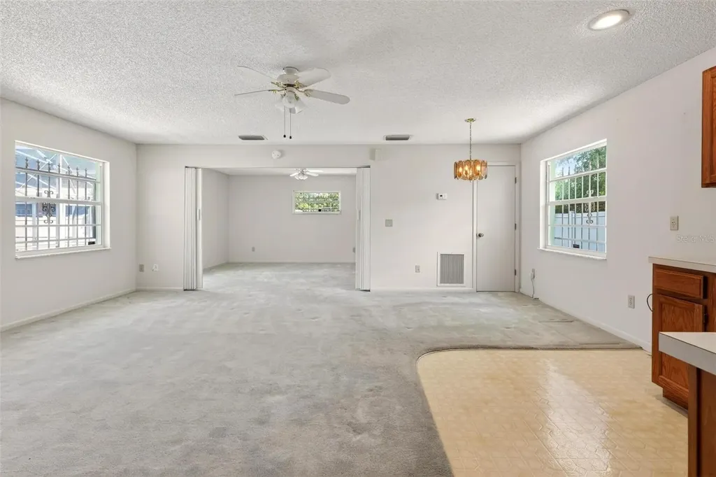 2501 Nancy Street Orlando FL 32806