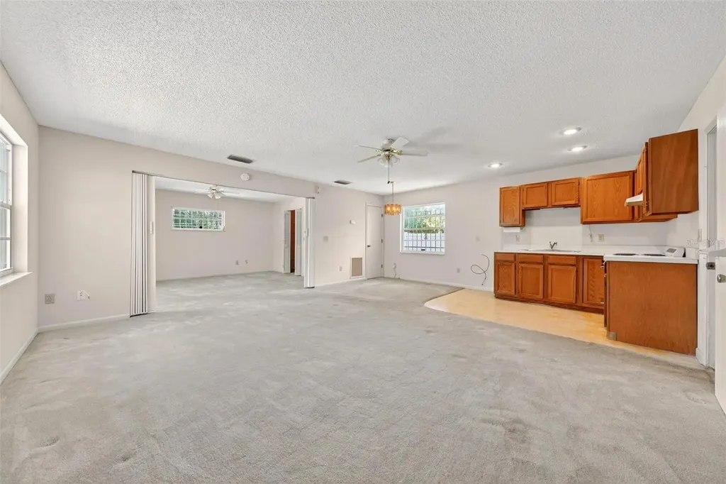 2501 Nancy Street Orlando FL 32806