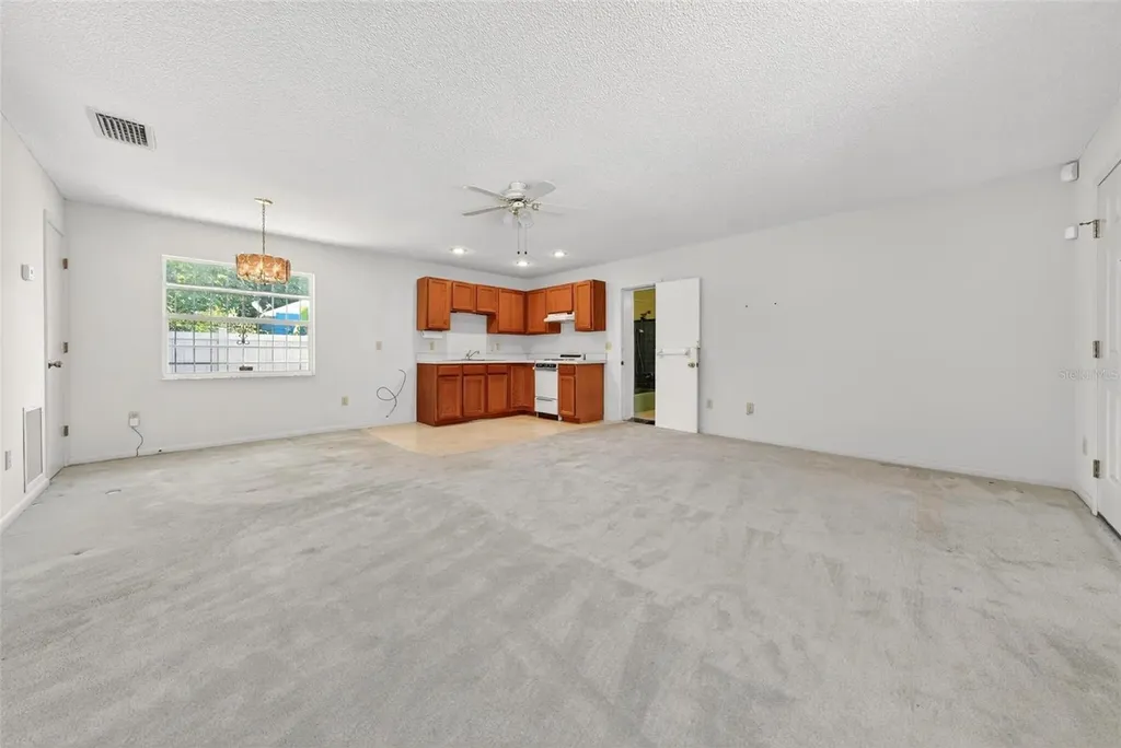 2501 Nancy Street Orlando FL 32806