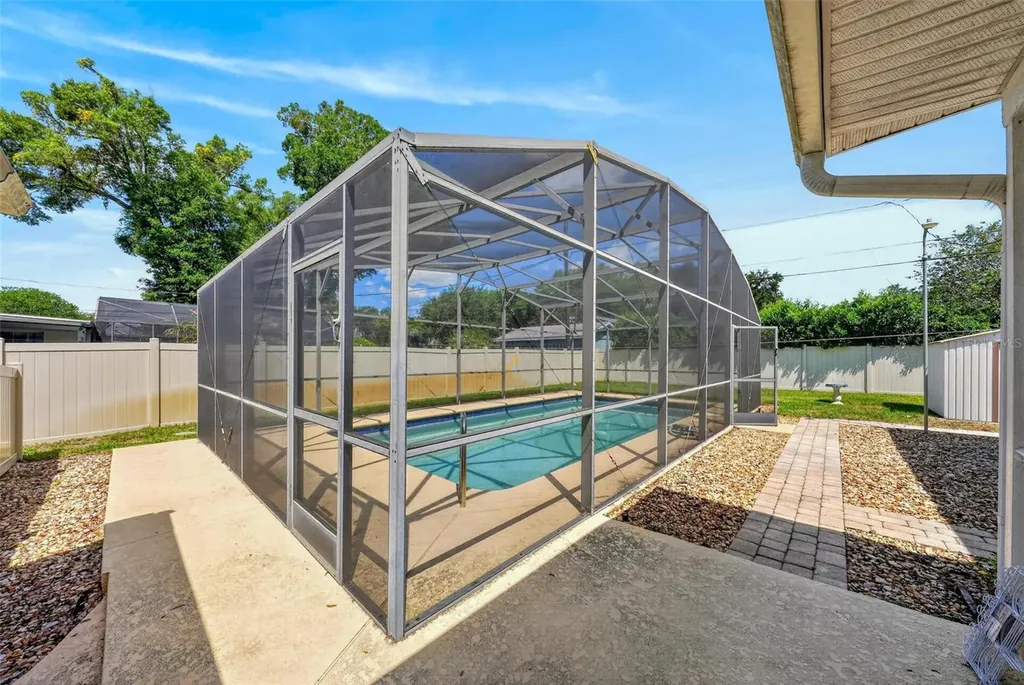 2501 Nancy Street Orlando FL 32806