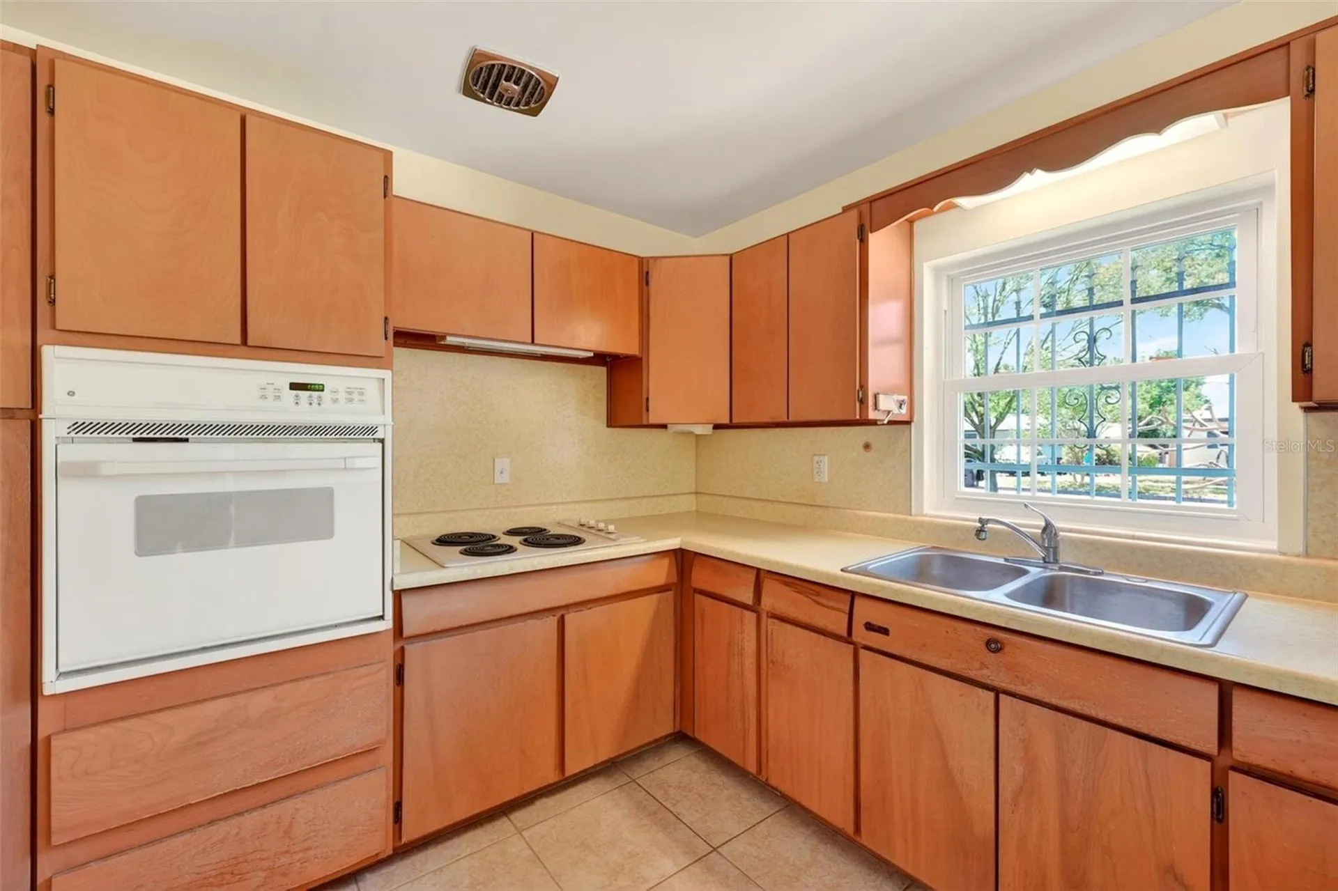 2501 Nancy Street Orlando FL 32806
