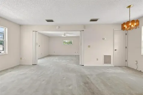 2501 Nancy Street Orlando FL 32806