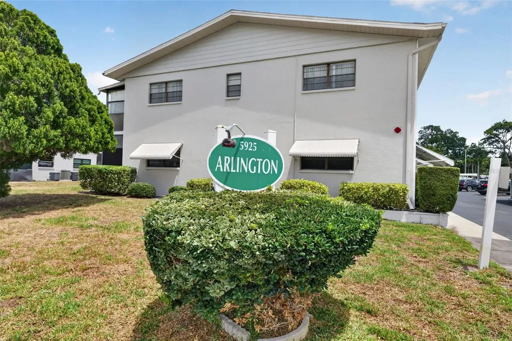 5925 Terrace Park Drive N St Petersburg FL 33709