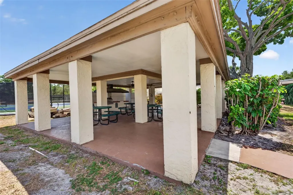 5925 Terrace Park Drive N St Petersburg FL 33709