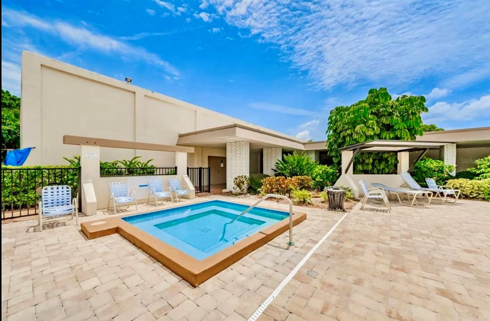 5925 Terrace Park Drive N St Petersburg FL 33709