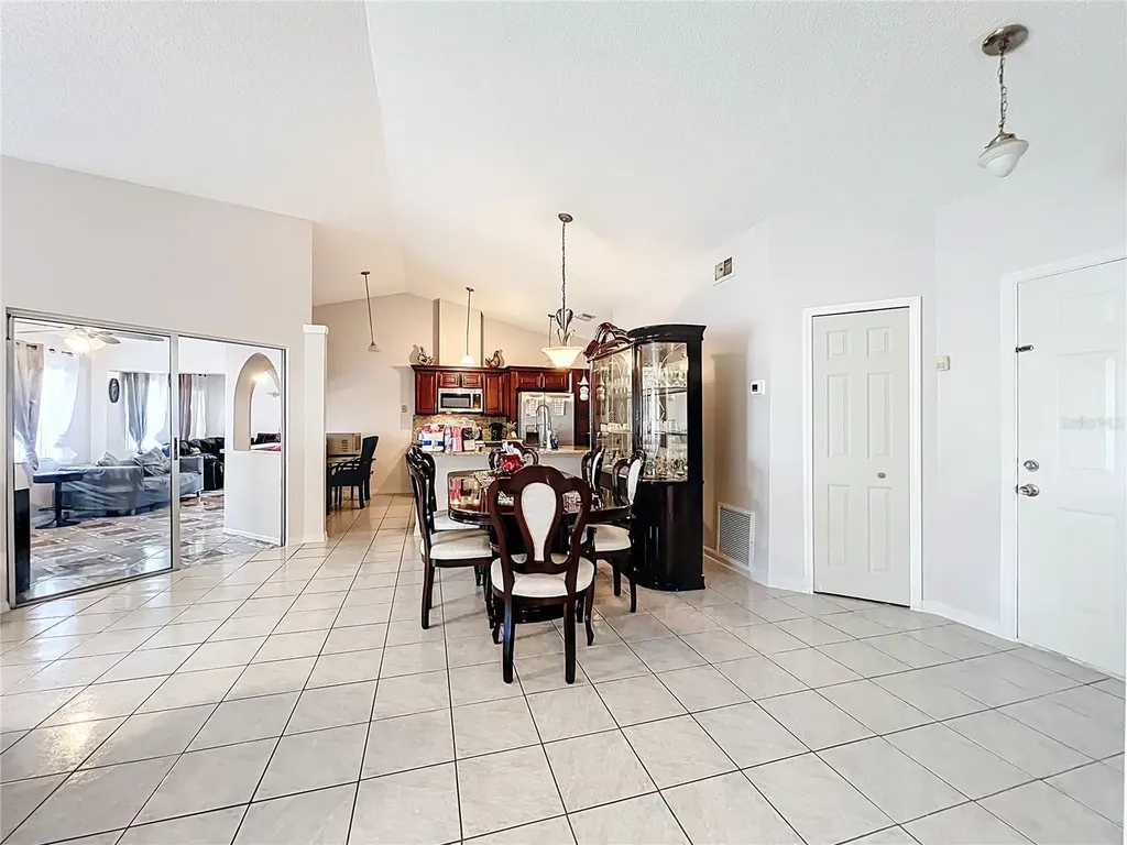 6619 Hiawassee Meadows Drive Orlando FL 32818