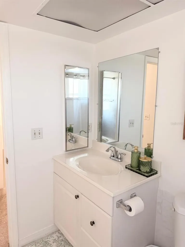 16TH Place Cape Coral FL 33914