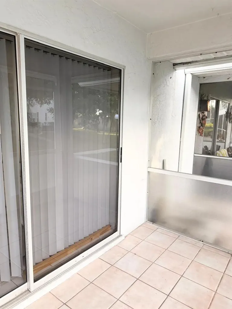 16TH Place Cape Coral FL 33914