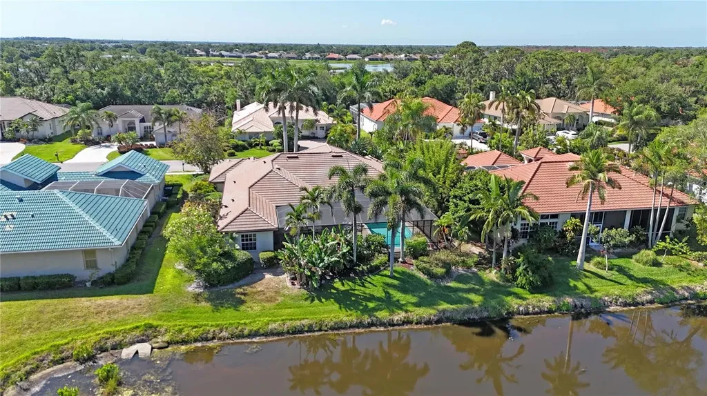 4813 Benchmark Court Sarasota FL 34238