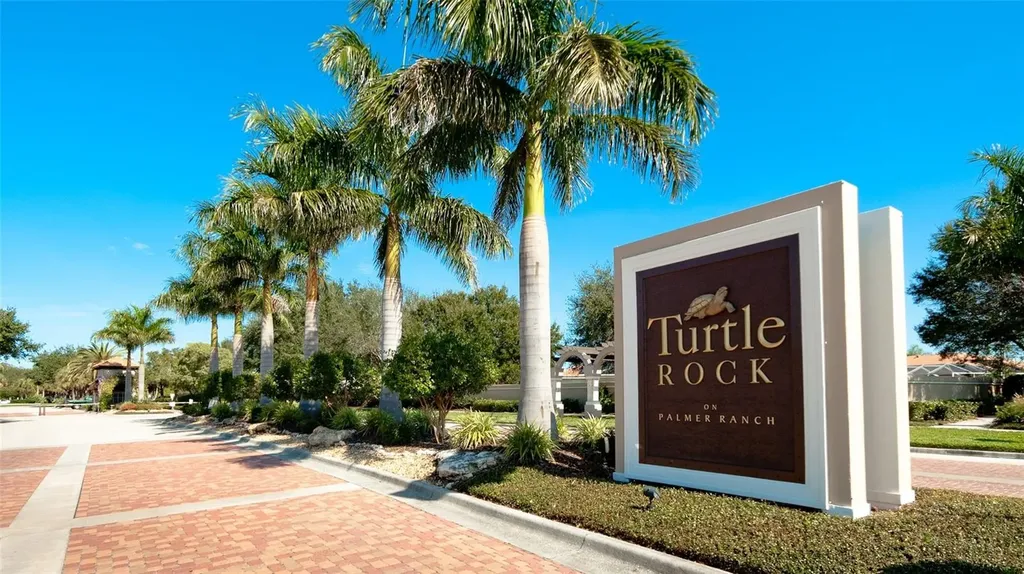 4813 Benchmark Court Sarasota FL 34238