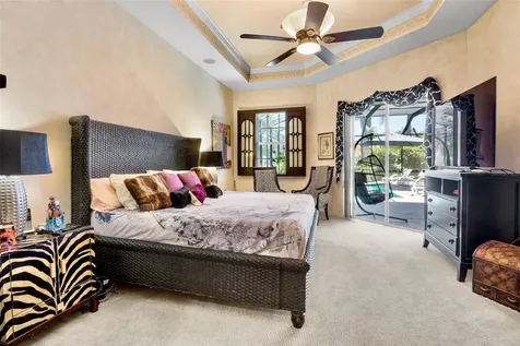 4813 Benchmark Court Sarasota FL 34238