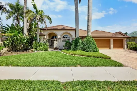 4813 Benchmark Court Sarasota FL 34238