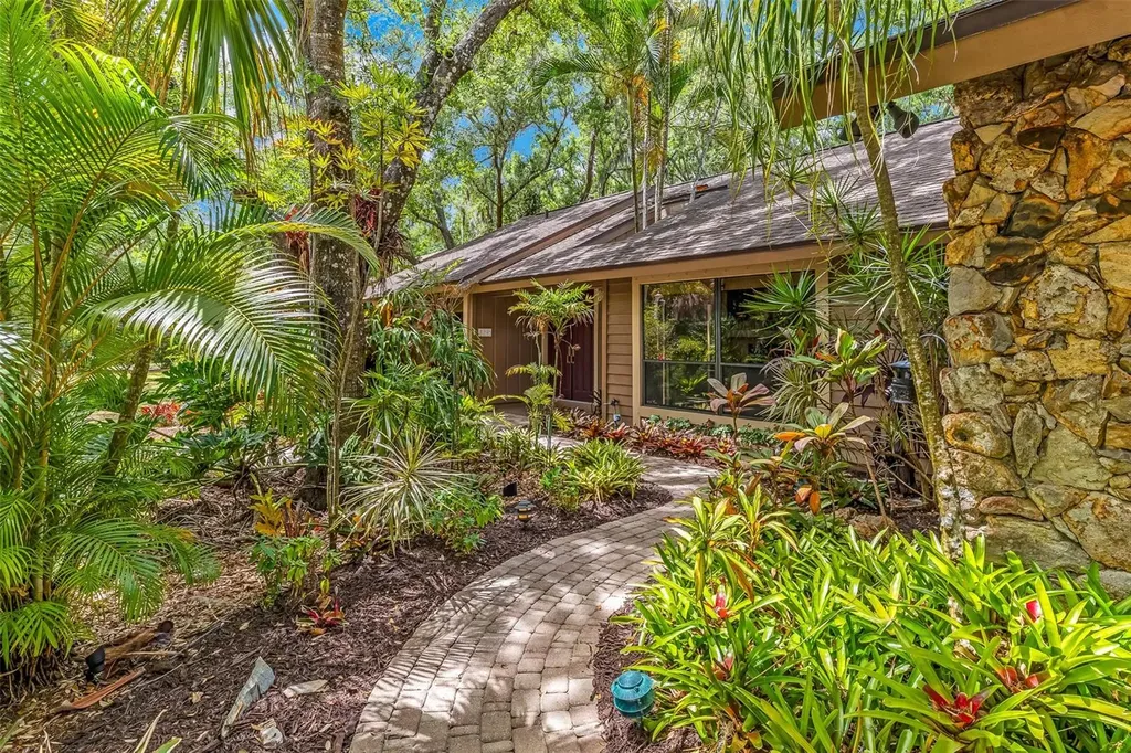 4295 Woodview Drive Sarasota FL 34232
