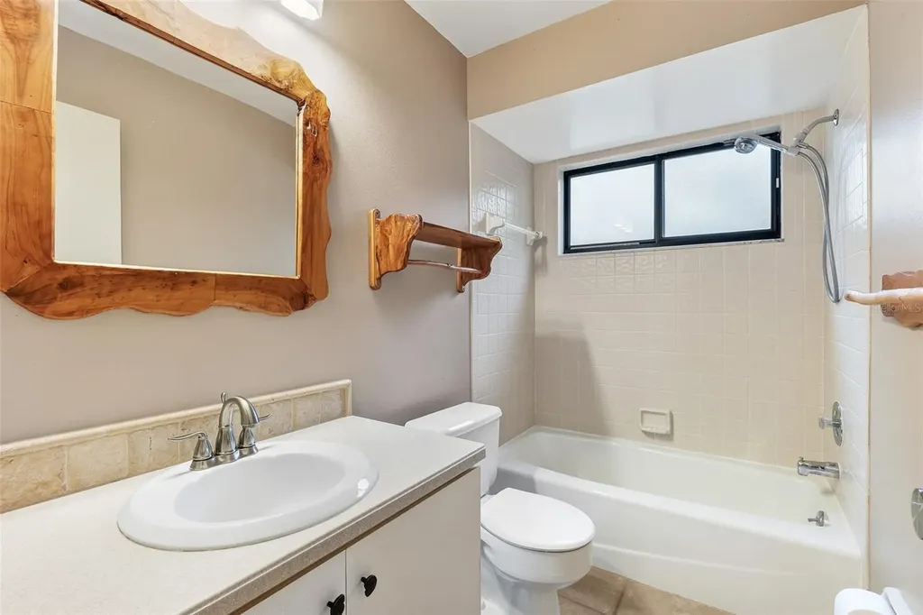 4295 Woodview Drive Sarasota FL 34232